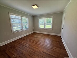 907 Evans Dr in Sanford, NC - Building Photo - Building Photo