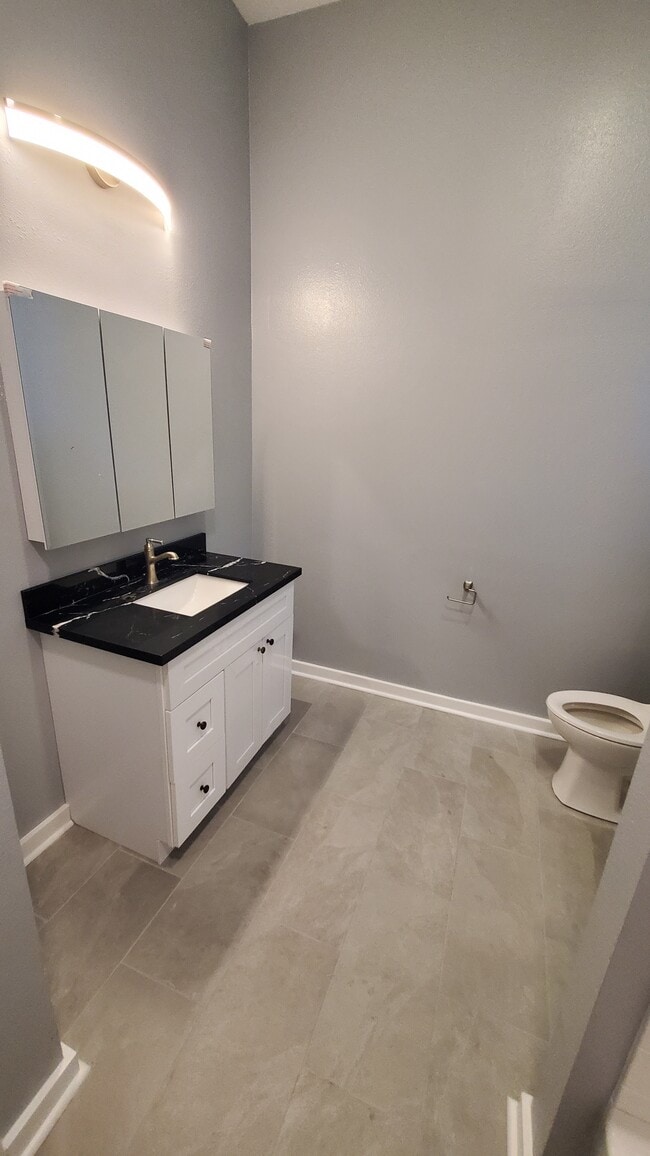 2027 General Taylor St, Unit Gen Taylor Apt B in New Orleans, LA - Foto de edificio - Building Photo