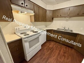 1412 Cherokee St in Leavenworth, KS - Building Photo - Building Photo