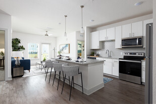 Pomelo Park Apartments