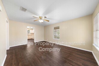 138 Dora St in San Antonio, TX - Building Photo - Building Photo