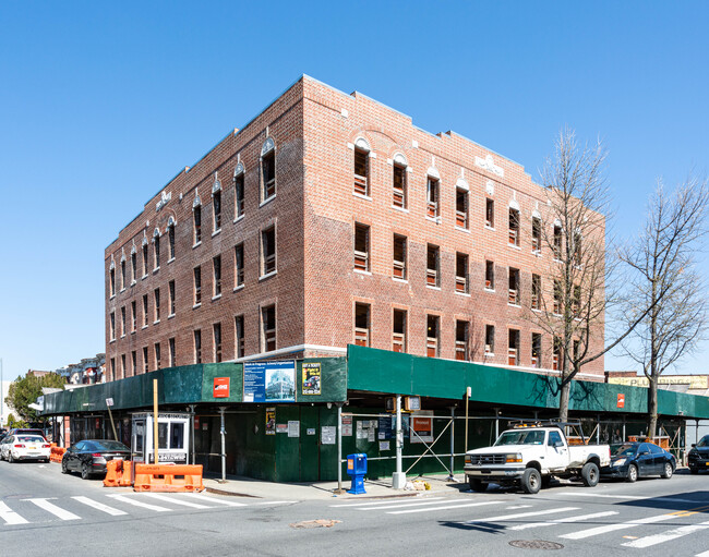 4018 15th Ave in Brooklyn, NY - Building Photo - Primary Photo