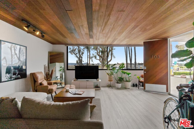property at 6209 Pacific Ave