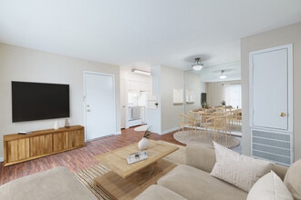 Sausalito in Houston, TX - Building Photo - Building Photo