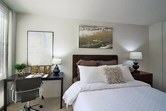 1130 N Clark St in Chicago, IL - Building Photo - Building Photo