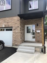 113 Walter St in Kitchener, ON - Building Photo - Building Photo