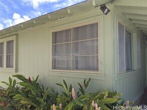 3358 Harding Ave in Honolulu, HI - Building Photo - Building Photo