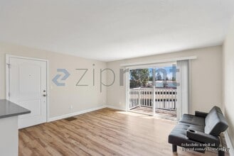 755 14th Ave in Santa Cruz, CA - Foto de edificio - Building Photo