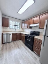 2498 Hidden Cove Ct in Gainesville, GA - Foto de edificio - Building Photo