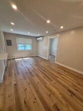 1107 Ferry St, Unit A in Lafayette, IN - Foto de edificio - Building Photo