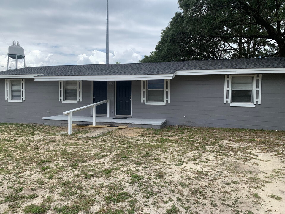 354 Lincoln Ave, Unit B in Valparaiso, FL - Foto de edificio