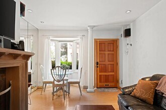 1008 Paper Mill Ct NW in Washington, DC - Building Photo - Building Photo