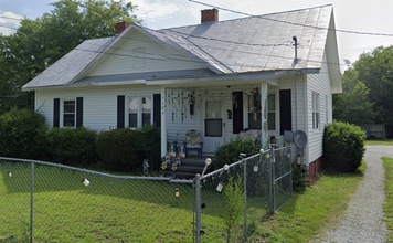 1106 N George St in Goldsboro, NC - Building Photo - Building Photo