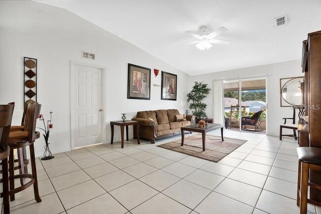 50989 US-27 in Davenport, FL - Foto de edificio - Building Photo