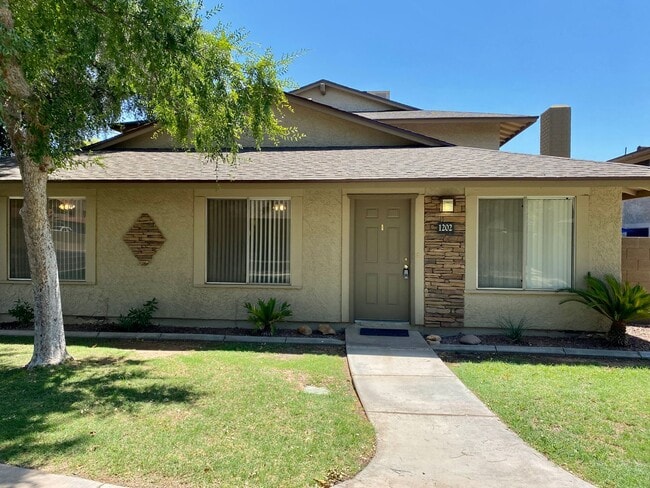 property at 1202 N 85th Pl