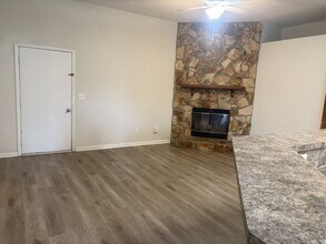 7242 Longhorn Cir S in Jacksonville, FL - Building Photo - Building Photo