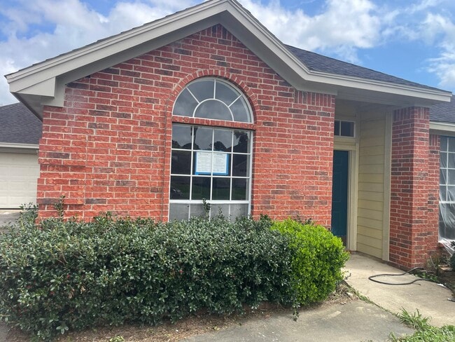 3645 Innisbrook Dr in Beaumont, TX - Building Photo - Building Photo