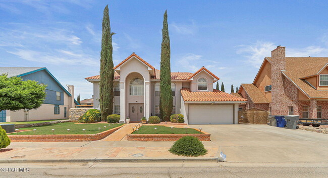 2053 Gus Moran St in El Paso, TX - Building Photo - Building Photo