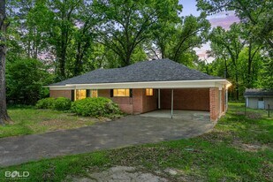 6119 Bradford Dr in Shreveport, LA - Building Photo