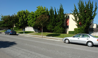 10161-10163 Park Circle West in Cupertino, CA - Building Photo - Building Photo