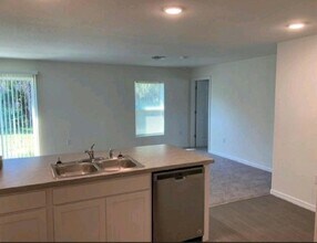 4281 Golfair Ln in North Port, FL - Foto de edificio - Building Photo