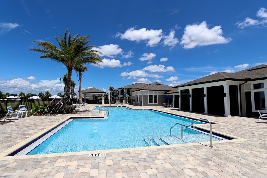 Atwater Apartments in Tavares, FL