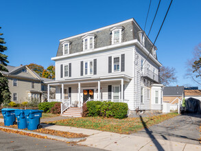 15 Vine St in Melrose, MA - Building Photo - Building Photo