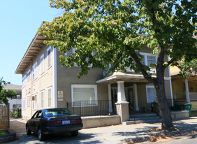 1235-1237 N San Joaquin St Apartamentos