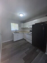 155 Reeb Ln in Florissant, MO - Building Photo - Building Photo