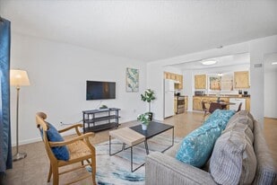 4225 Parkwood Ct in Bakersfield, CA - Building Photo