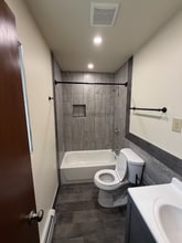 1828 S 63rd St in West Allis, WI - Foto de edificio - Building Photo