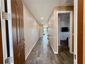 1685 Gentle Breeze Dr in St. Cloud, FL - Building Photo - Building Photo