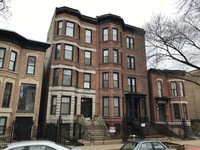 449-451 W Belden Ave in Chicago, IL - Foto de edificio - Building Photo