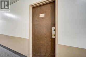2645 Kipling Ave in Toronto, ON - Building Photo - Building Photo