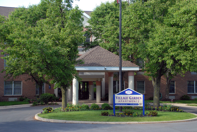 Village Garden Apartments in Lititz, PA - Building Photo - Building Photo