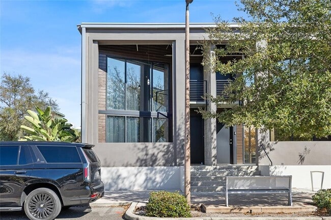 213 N 12th St in Tampa, FL - Building Photo - Building Photo