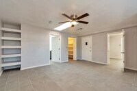 2557 E Glenn St in Tucson, AZ - Building Photo - Building Photo