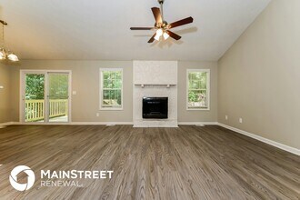 5878 Homestead Cir in Rex, GA - Building Photo - Building Photo