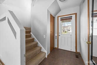 1827 Pebble Beach Cir, Unit O-14 in Elgin, IL - Building Photo - Building Photo