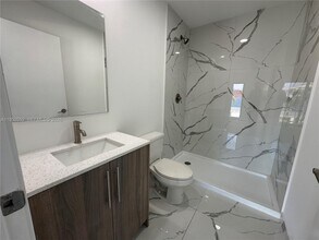 232 NW 13th St in Homestead, FL - Building Photo - Building Photo