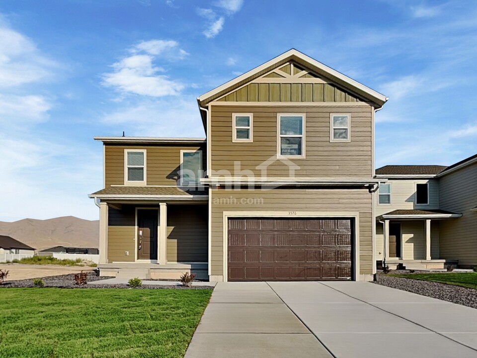 3576 E Caitlyn St in Eagle Mountain, UT - Building Photo