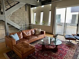4801 S Congress Ave, Unit Apt P2 in Austin, TX - Building Photo