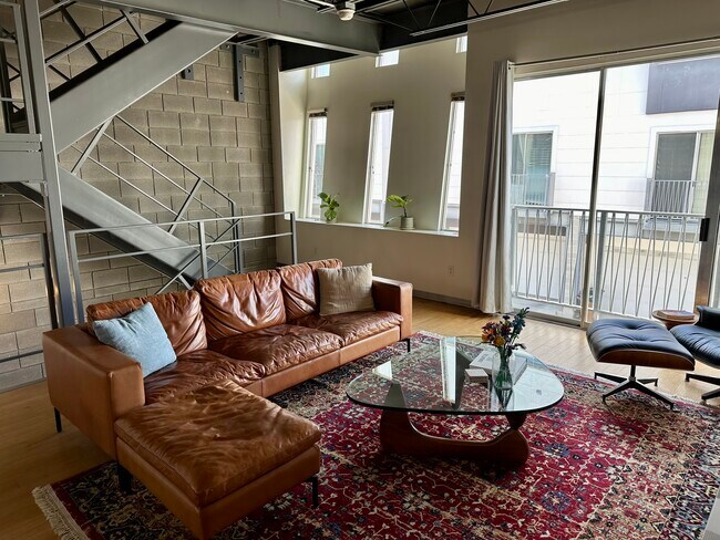 property at 4801 S Congress Ave