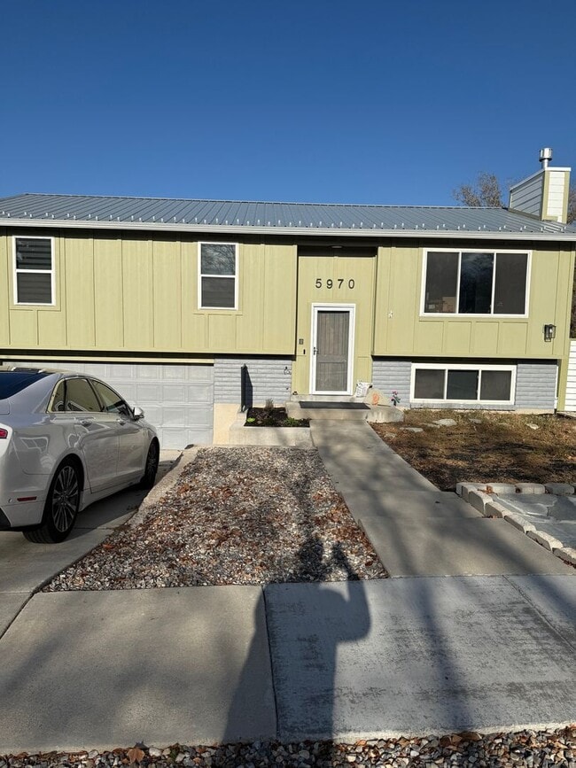 5970 W Cilma Dr in West Valley City, UT - Building Photo - Building Photo