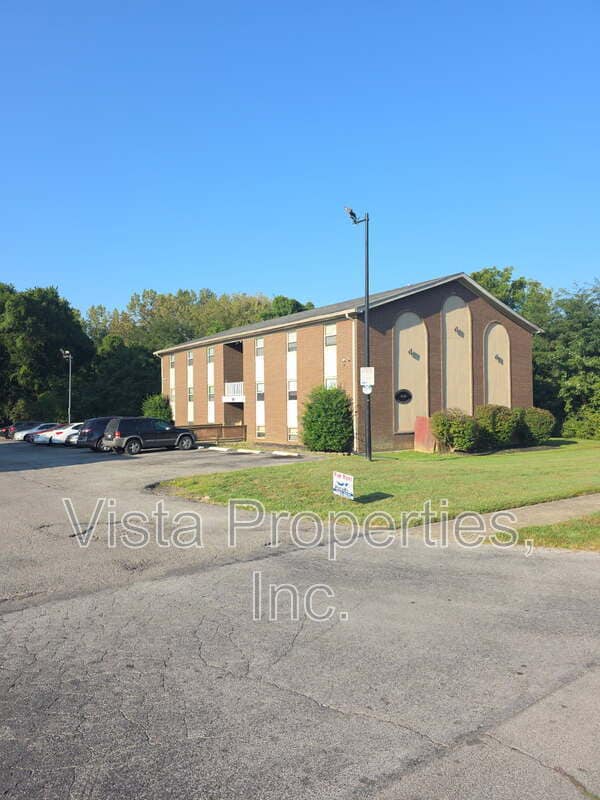 property at 4119 Glen Hill Manor Dr