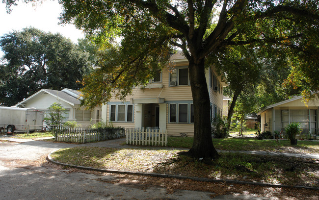 1946 3rd Ave N in St. Petersburg, FL - Foto de edificio - Building Photo