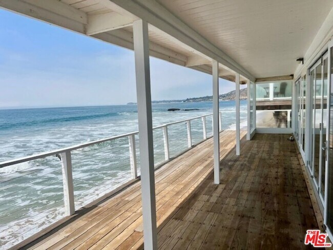 property at 25164 Malibu Rd