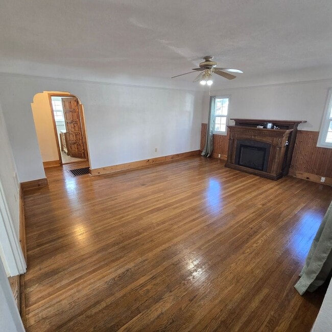 2528 Hope St in Klamath Falls, OR - Building Photo - Building Photo