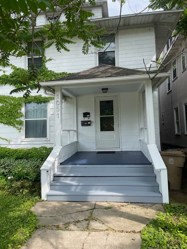 1051 E Johnson St, Unit 1