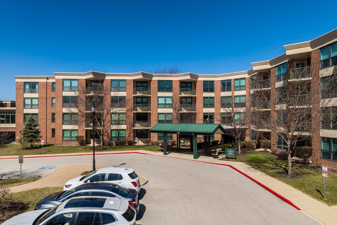 luther village in Arlington Heights, IL - Foto de edificio